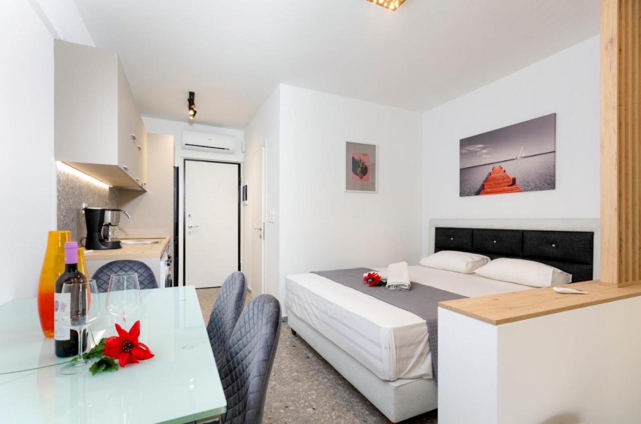 Twinstars Superior Apartment Геракіні Екстер'єр фото